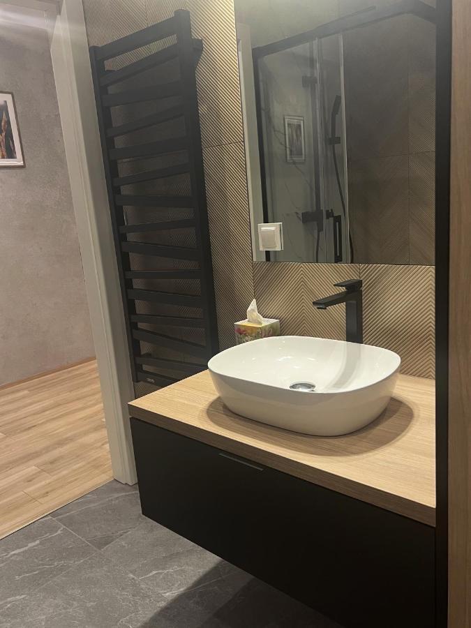 Amsterdam - Nowy Apartament W Centrum Z Prywatnym Zadaszonym Parkingiem Nowy Targ Esterno foto